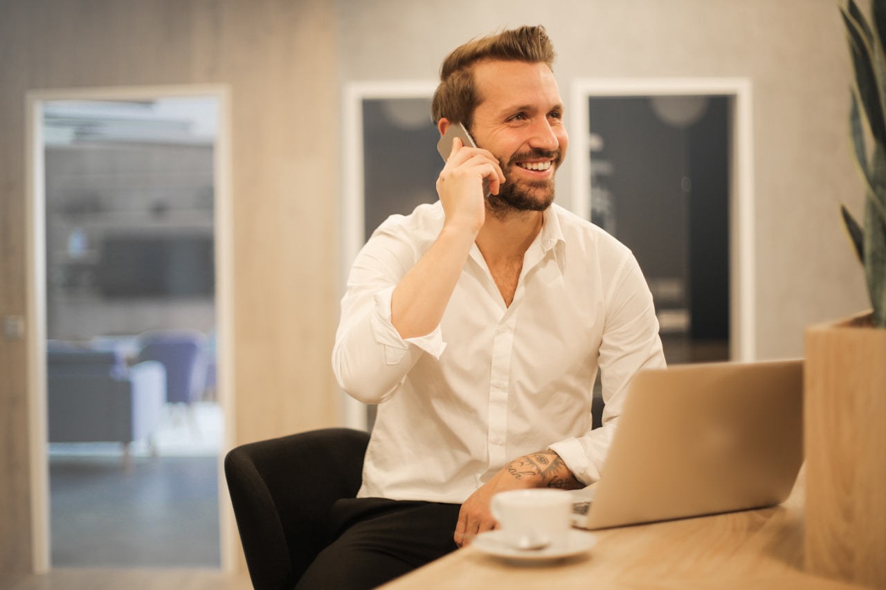 Financial consultant with client